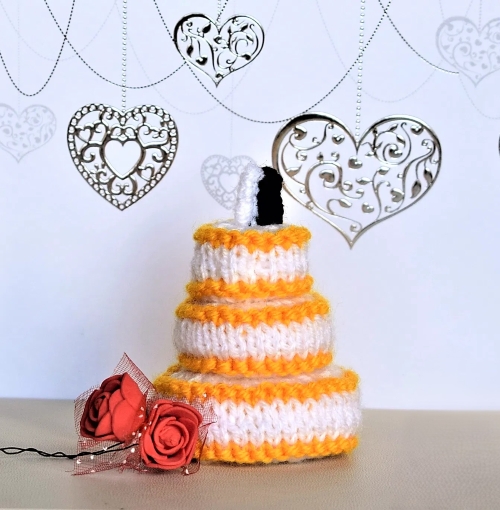 Knitted Wedding Cake