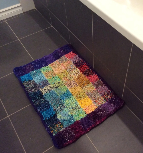 Knit Colorful Fabric Bath Mat