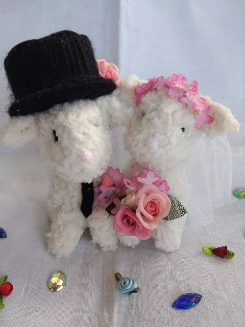 knitted lamb bride and groom pattern