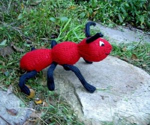 12 Knitted Insects Free Patterns ⋆ Bright Stuffs