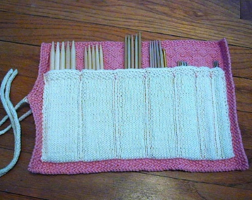 Knitted Needle Holder