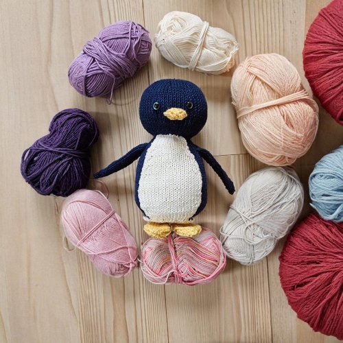 Knitted Penguin