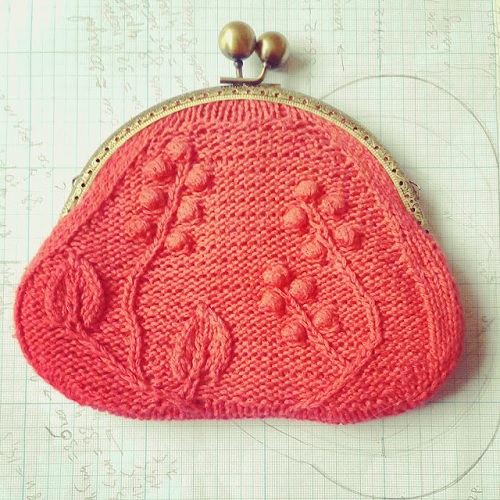 knitted purse