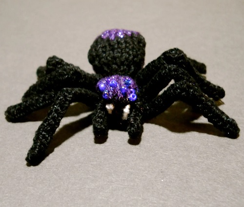 knitted-sparkly-spider