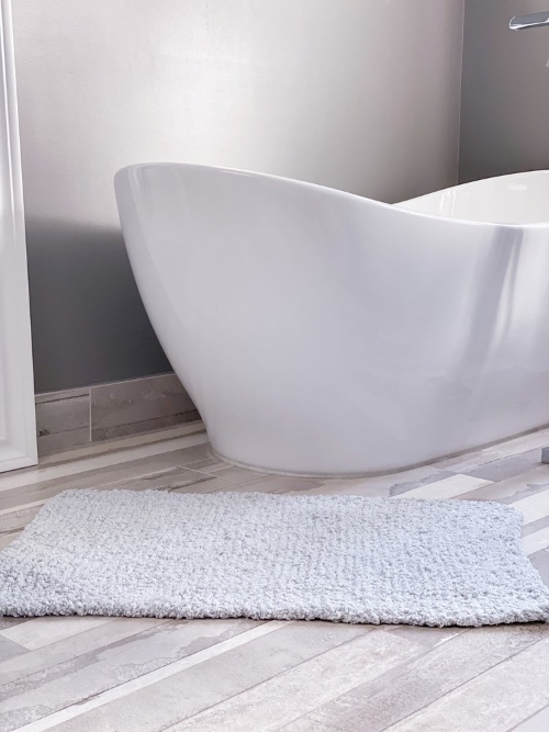 Soft Suds and Bubbles Bathmat