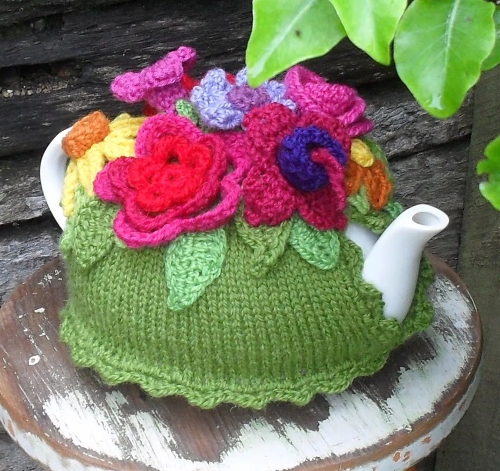 Spring Explosion Tea Cozy!