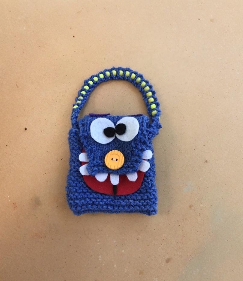 DIY Knitted Monster Pouch Free Pattern