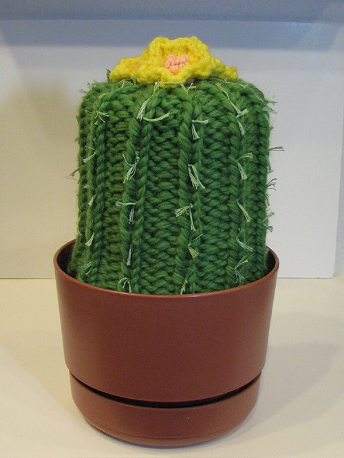 Knitted Toilet Paper Roll Cover Free Patterns 1