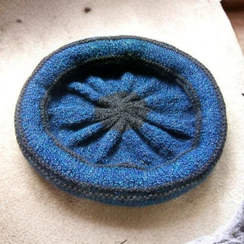Knitted Round Dog Bed
