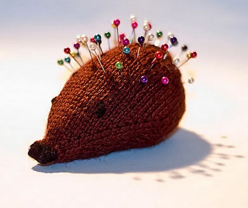 Waste yarn hedgehog