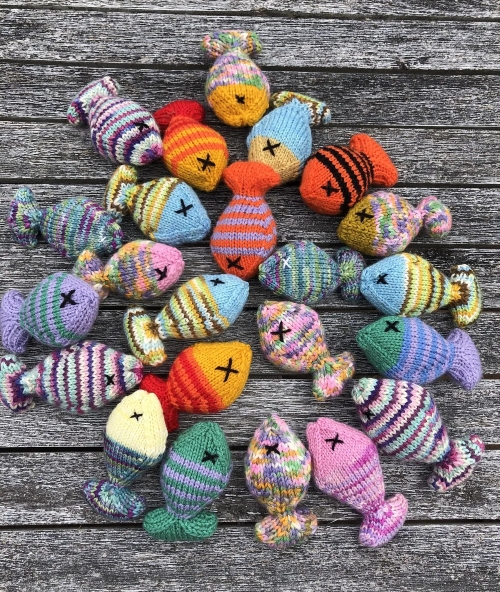 Group of Dead Fish Pattern
