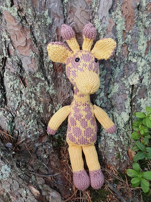Knitted Giraffe Free Patterns 3