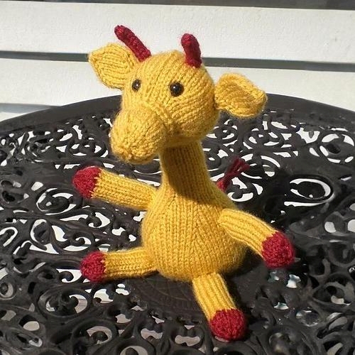 DIY Knit Melman the Giraffe