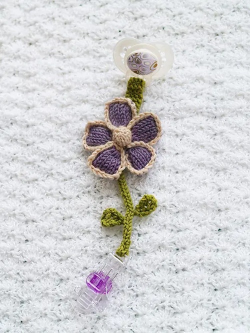Pacifier Clips: Flower