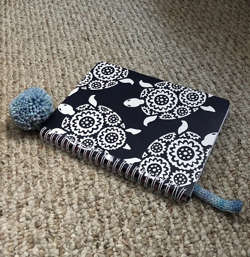 Pom-Pom bookmark