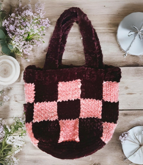 Knit Checkered Market Bag