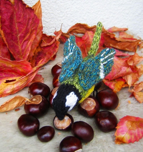 Knitted Songbird
