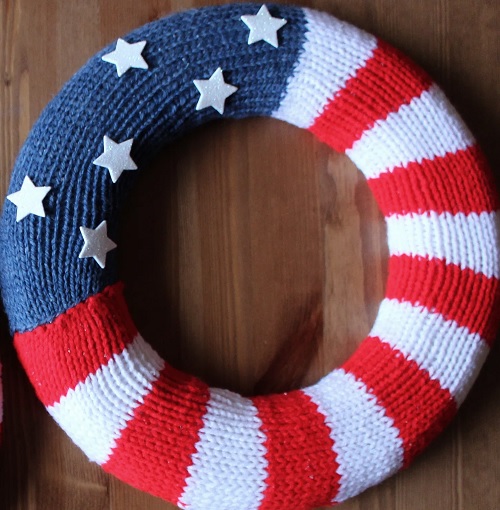 Patriotic Wreath Knitting Pattern