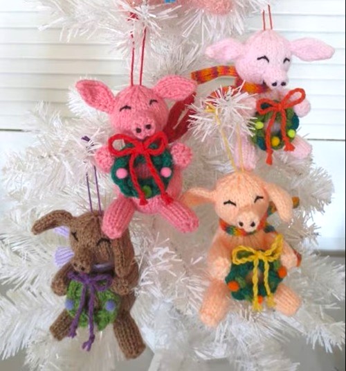 Perky Holiday Pigs