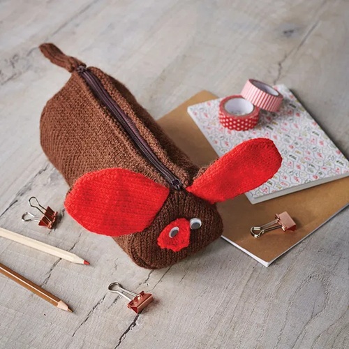 DIY pencil case knitting pattern