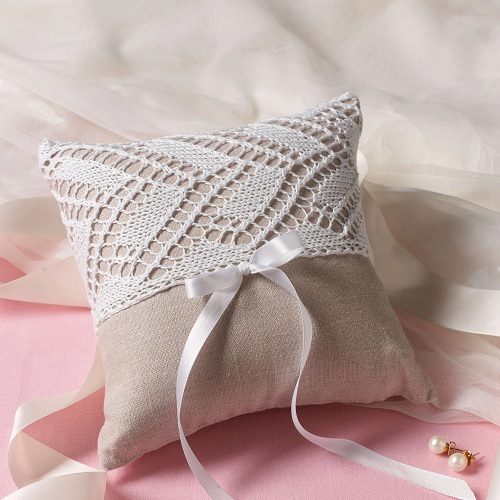 Knit Ring Bearer's Pillow