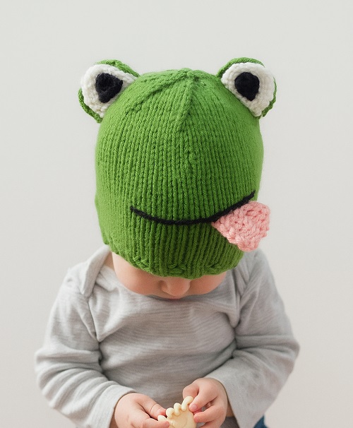 knitted frog hat