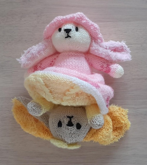 Topsy Turvey Bunnies Knitting Pattern