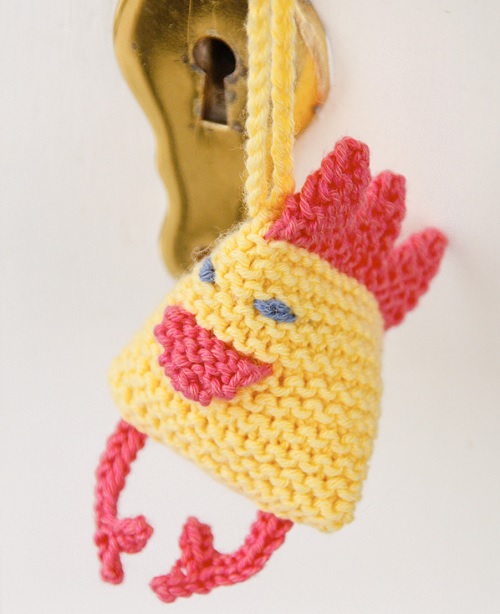 Knitted Easter chicken